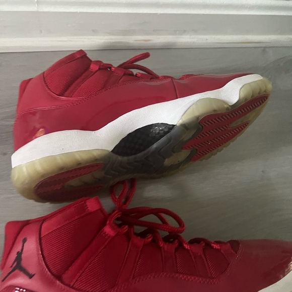 Size 11 - Jordan 11 Retro Win Like '96 *GOOD CONDITION * - Picture 4 of 10